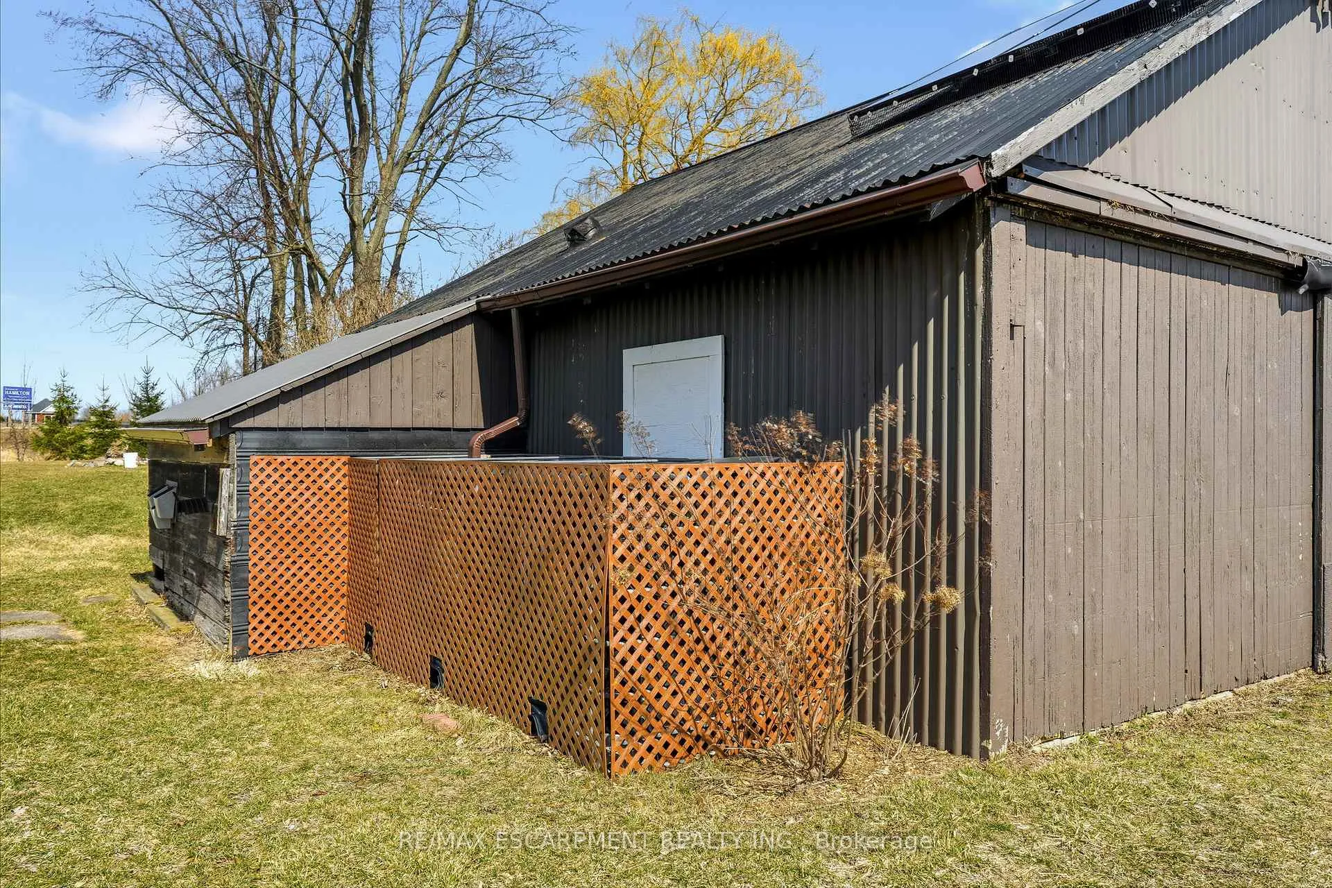 Photo 8 of 2090 Haldibrook Road, Hamilton, Rural Glanbrook — HOMEH