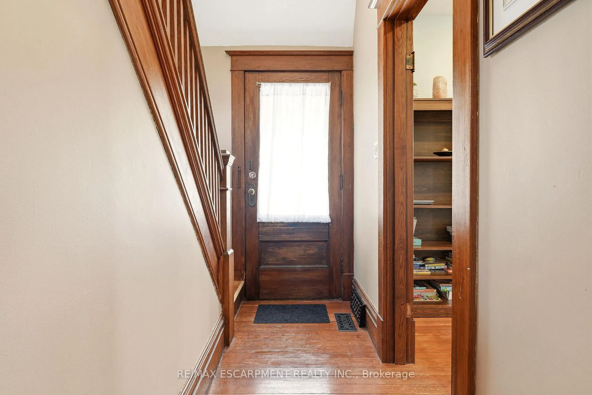 Photo 14 of 2090 Haldibrook Road, Hamilton, Rural Glanbrook — HOMEH