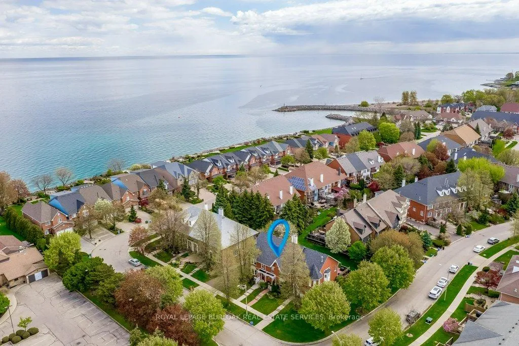 Photo 1 of 4 Edgewater Drive, Hamilton, Lakeshore — HOMEH
