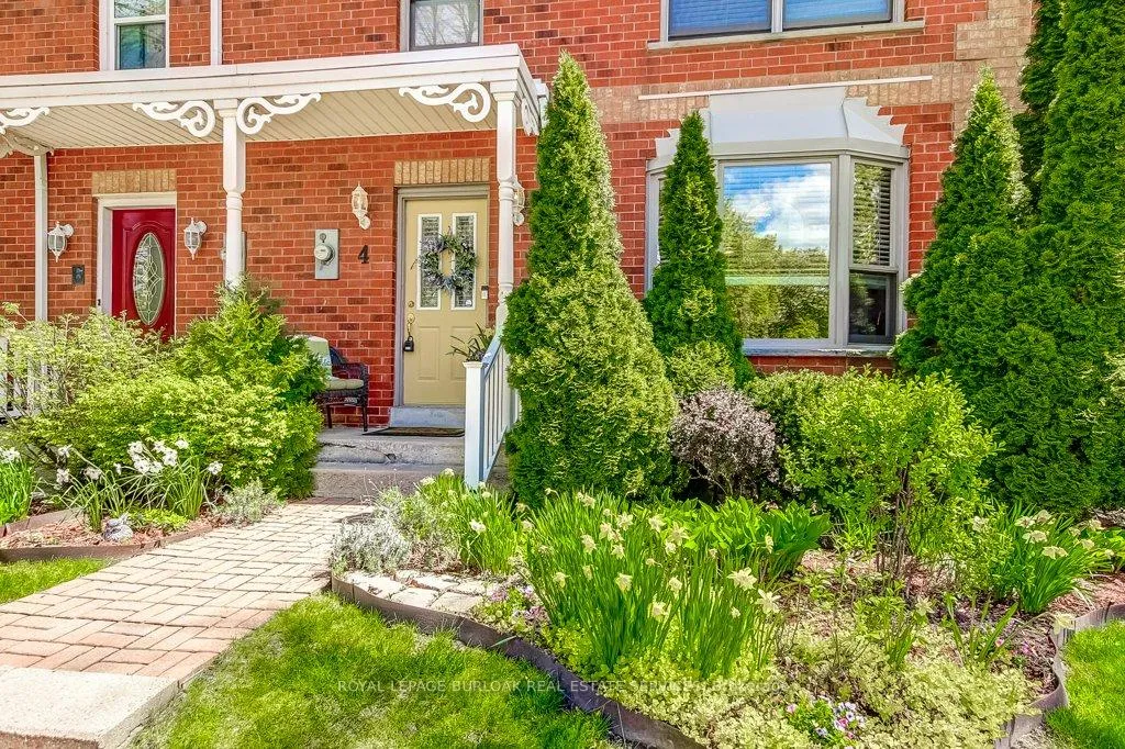 Photo 3 of 4 Edgewater Drive, Hamilton, Lakeshore — HOMEH