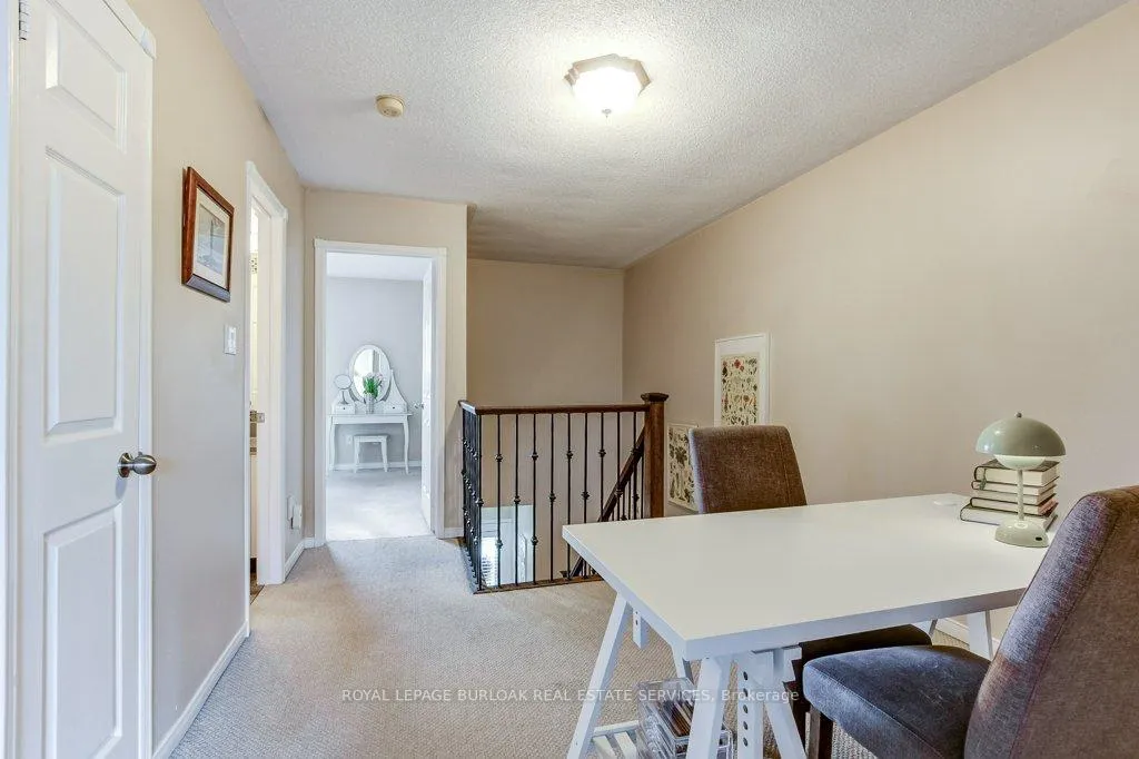 Photo 21 of 4 Edgewater Drive, Hamilton, Lakeshore — HOMEH