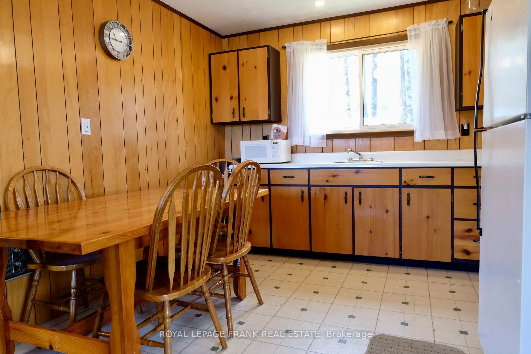 Photo 9 of 87 Pearce Road, Kawartha Lakes, Bexley — HOMEH