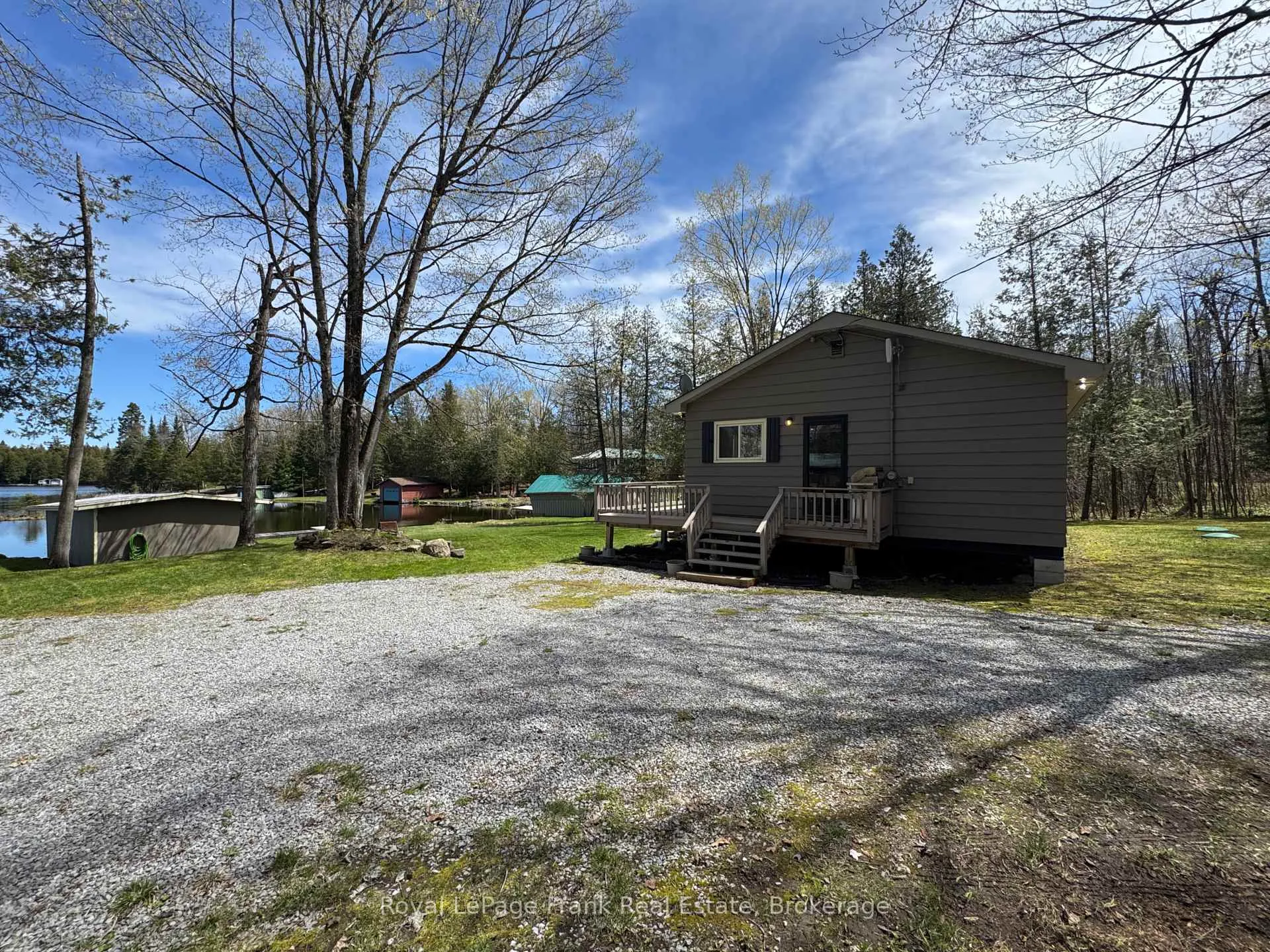 Photo 5 of 87 Pearce Road, Kawartha Lakes, Bexley — HOMEH