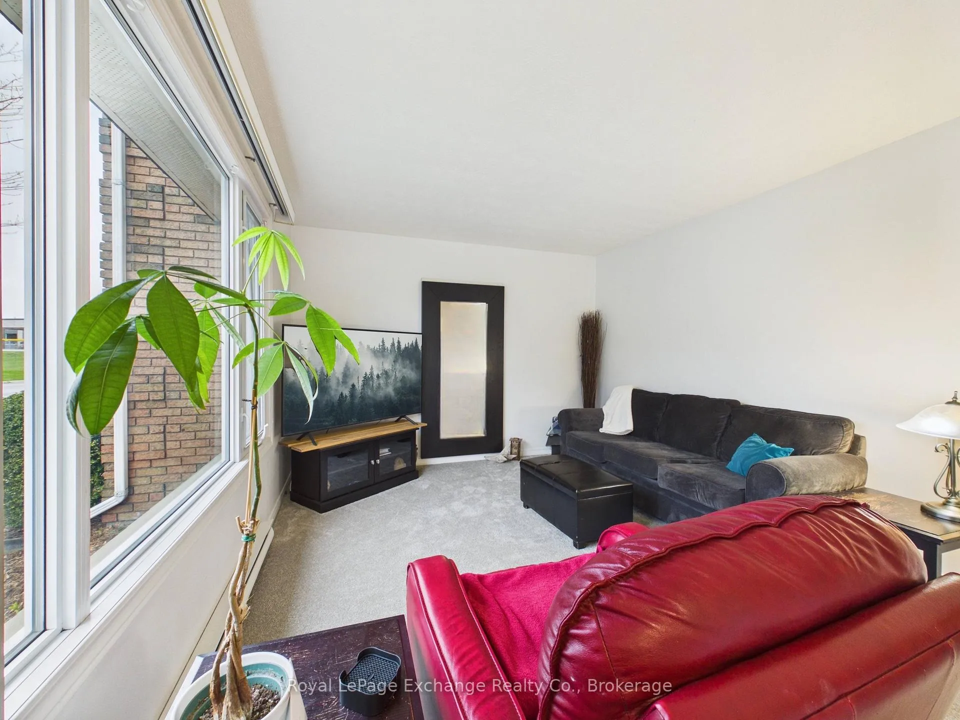 Photo 4 of 751 Walsh Street, Kincardine — HOMEH