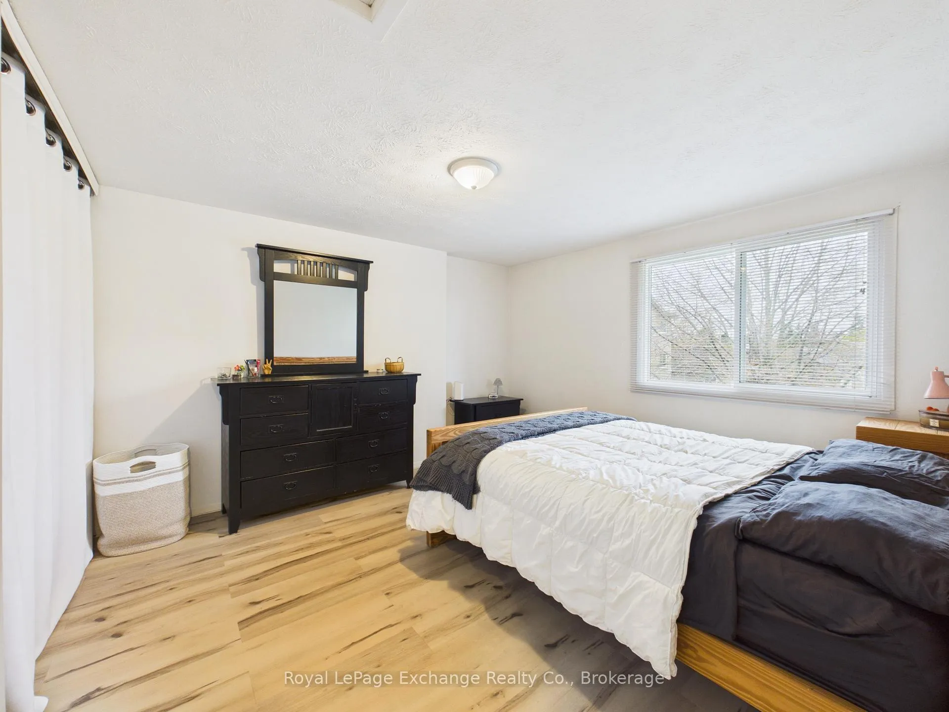 Photo 10 of 751 Walsh Street, Kincardine — HOMEH