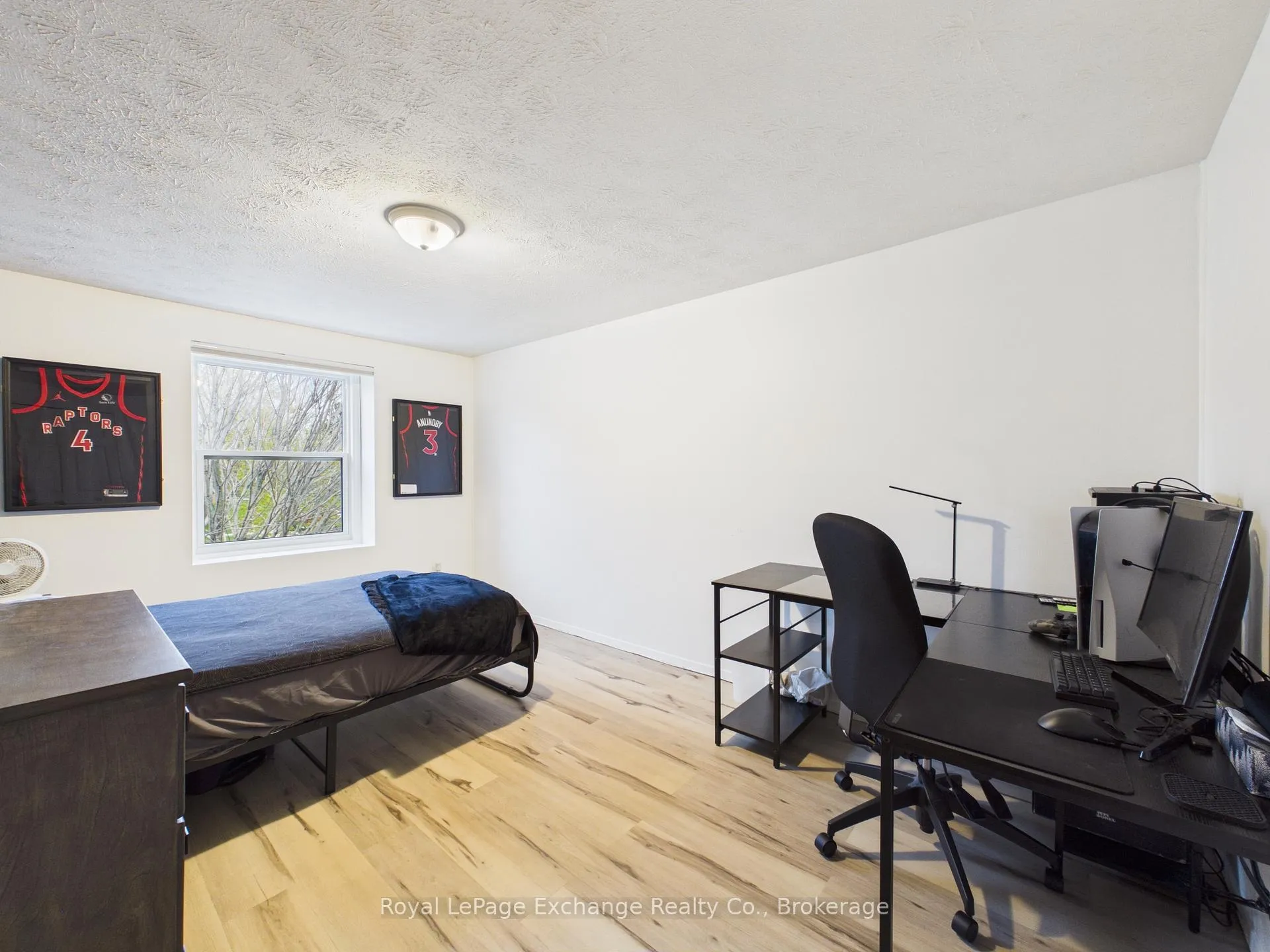 Photo 11 of 751 Walsh Street, Kincardine — HOMEH