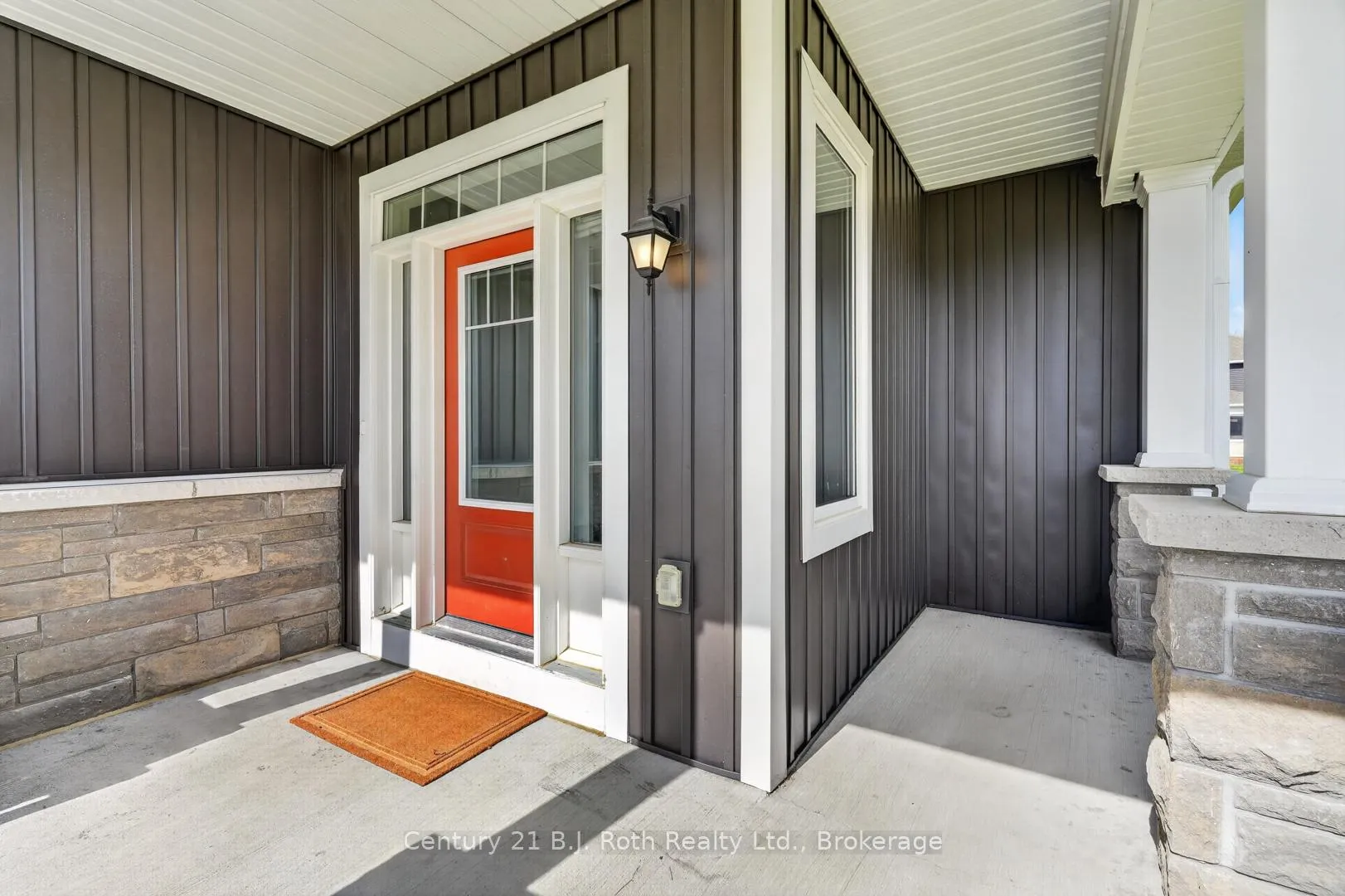 Photo 3 of 23 Chambery Street, Bracebridge, Macaulay — HOMEH