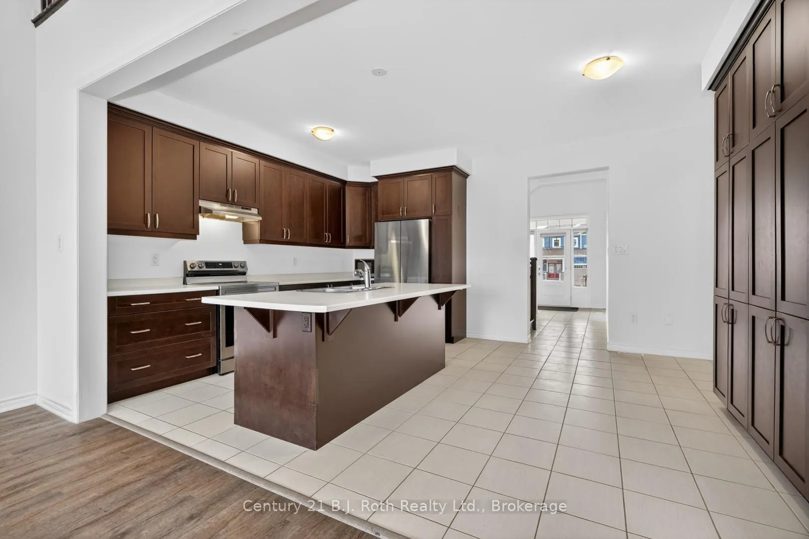Photo 9 of 23 Chambery Street, Bracebridge, Macaulay — HOMEH