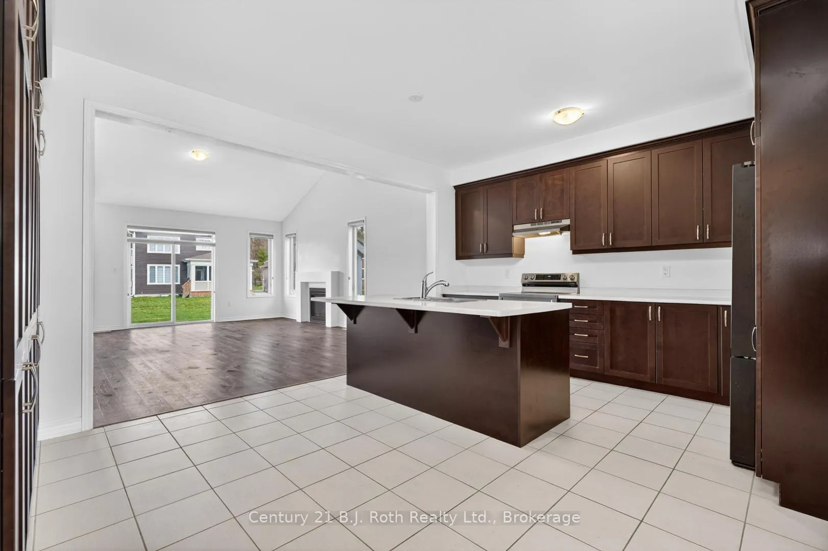 Photo 11 of 23 Chambery Street, Bracebridge, Macaulay — HOMEH