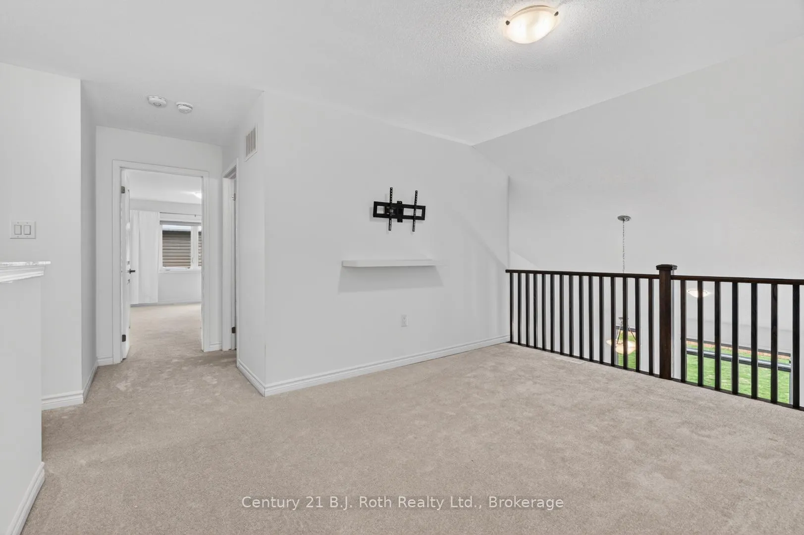 Photo 31 of 23 Chambery Street, Bracebridge, Macaulay — HOMEH
