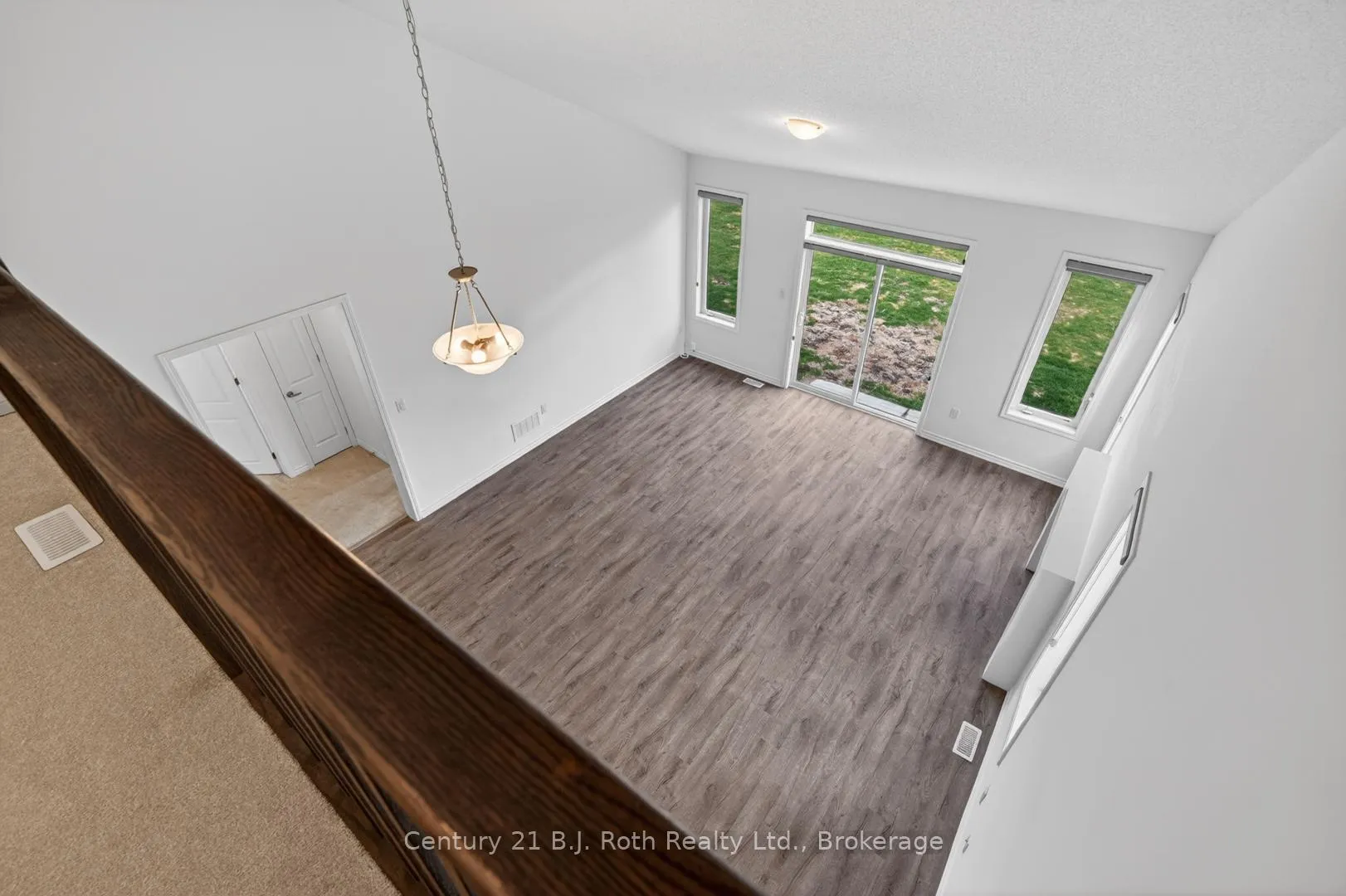 Photo 32 of 23 Chambery Street, Bracebridge, Macaulay — HOMEH