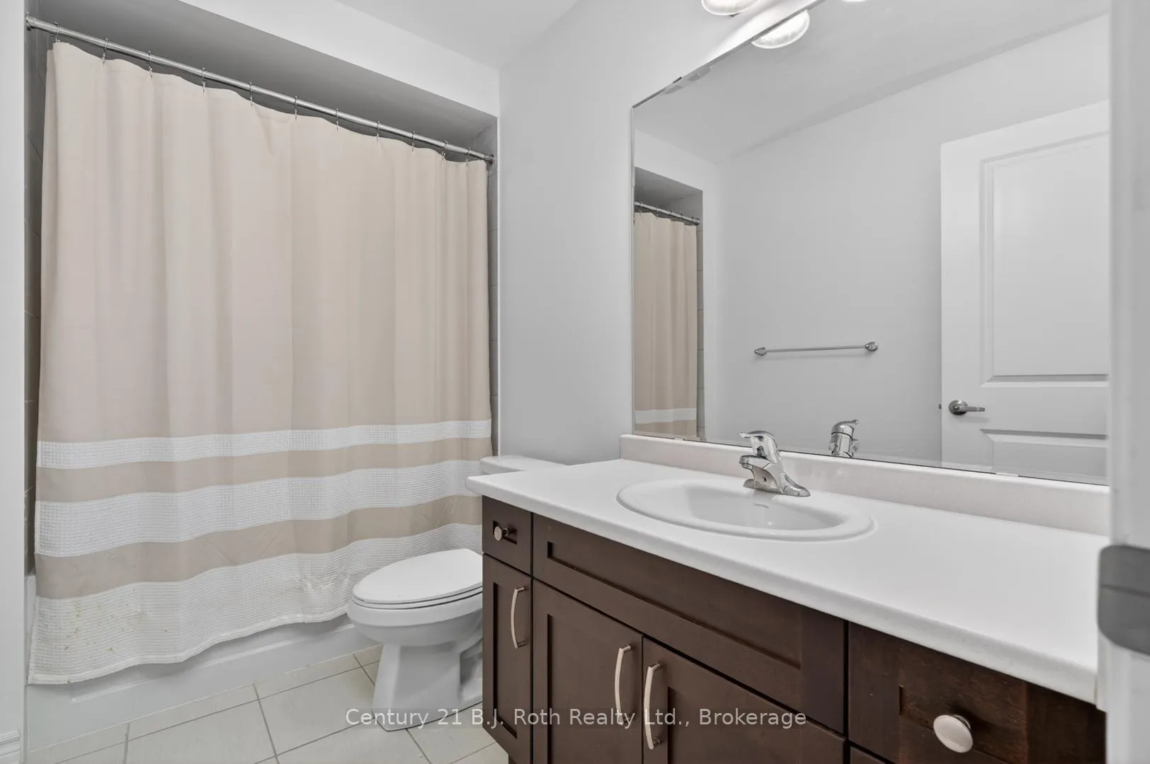 Photo 37 of 23 Chambery Street, Bracebridge, Macaulay — HOMEH