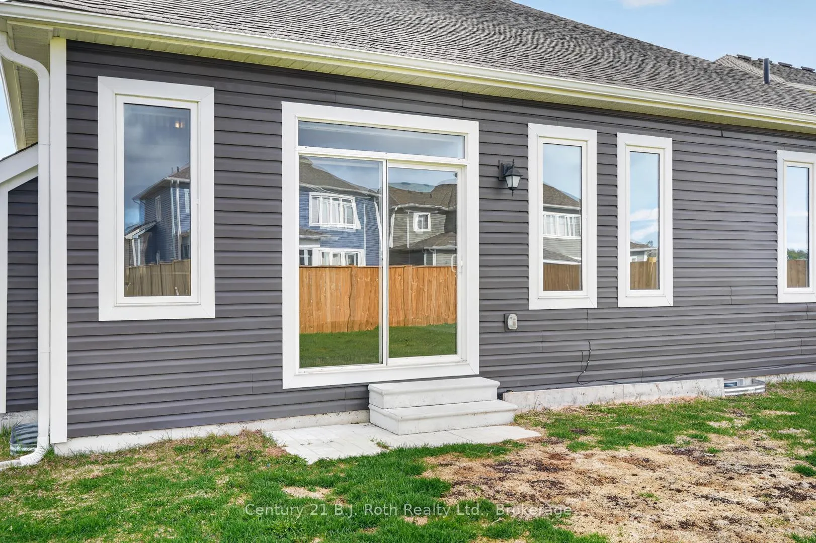 Photo 38 of 23 Chambery Street, Bracebridge, Macaulay — HOMEH