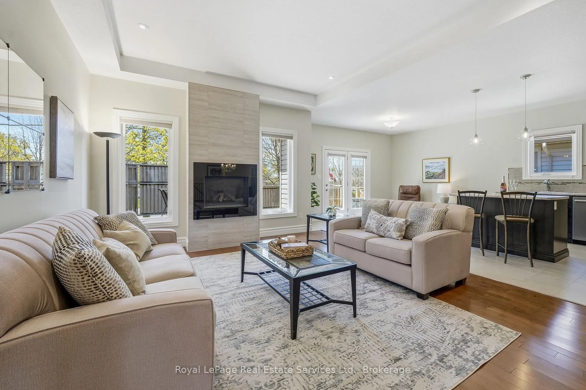 Photo 13 of 35 Maplehurst Crescent, Prince Edward County, Wellington Ward — HOMEH
