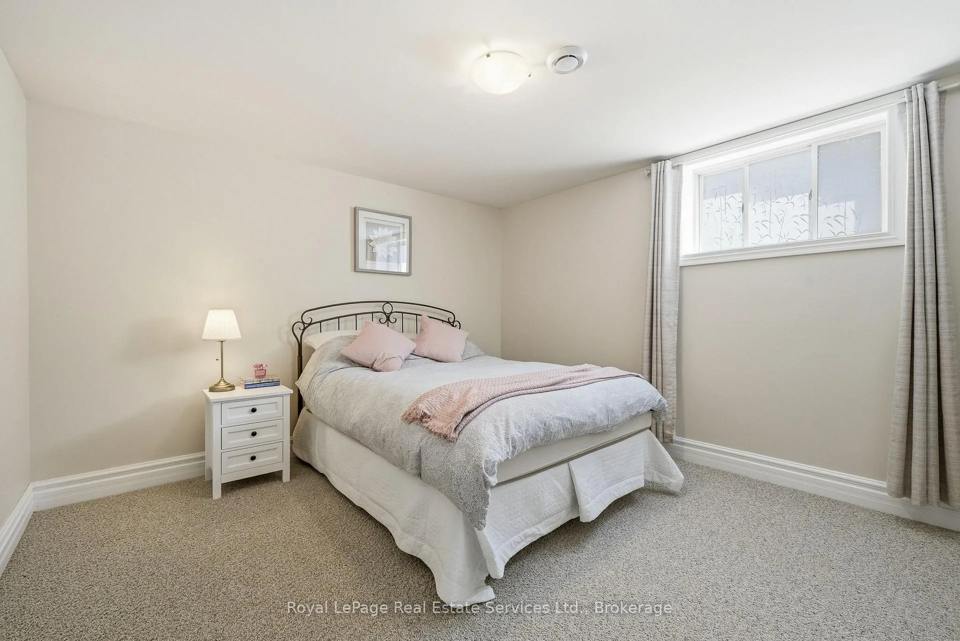 Photo 38 of 35 Maplehurst Crescent, Prince Edward County, Wellington Ward — HOMEH