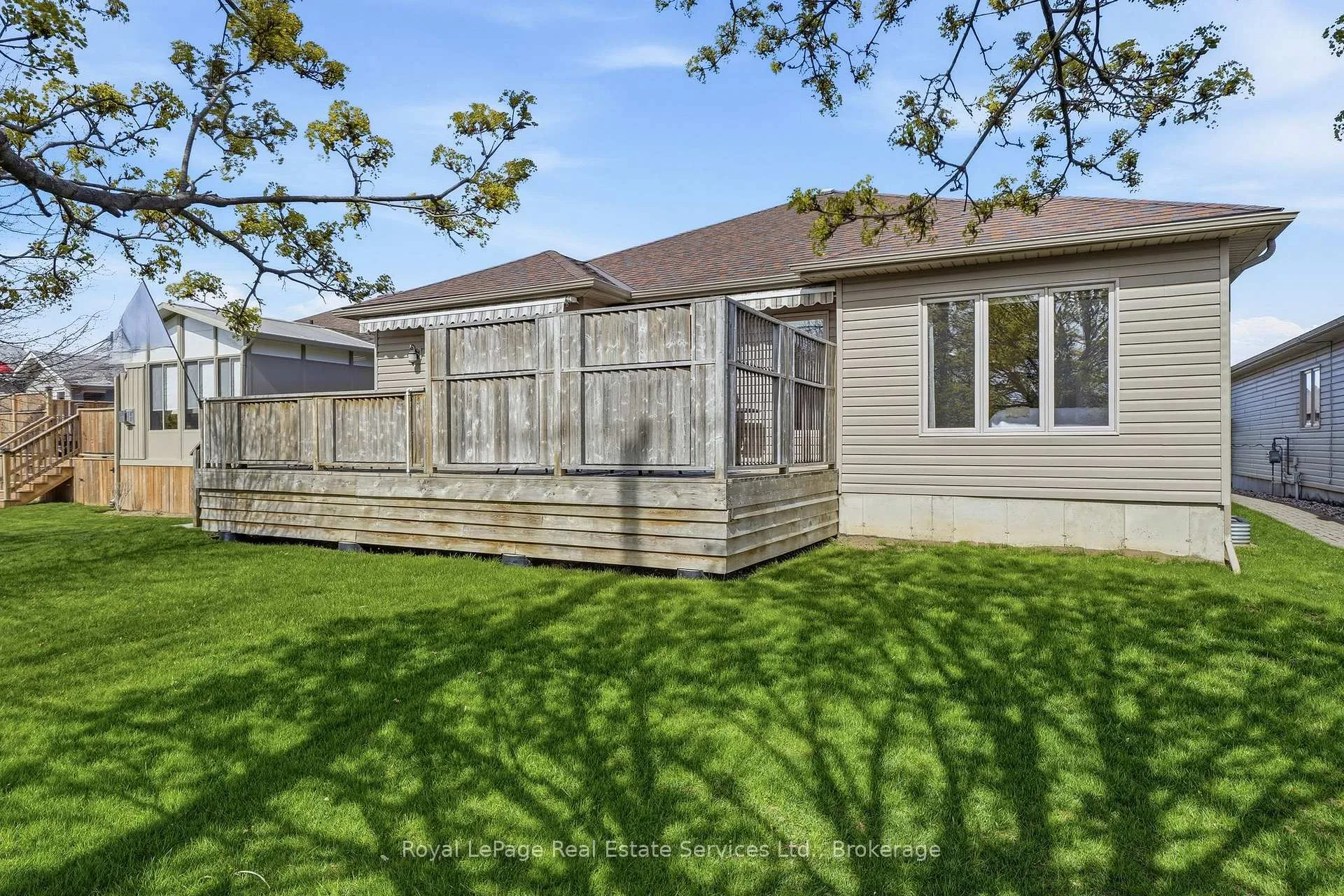 Photo 43 of 35 Maplehurst Crescent, Prince Edward County, Wellington Ward — HOMEH