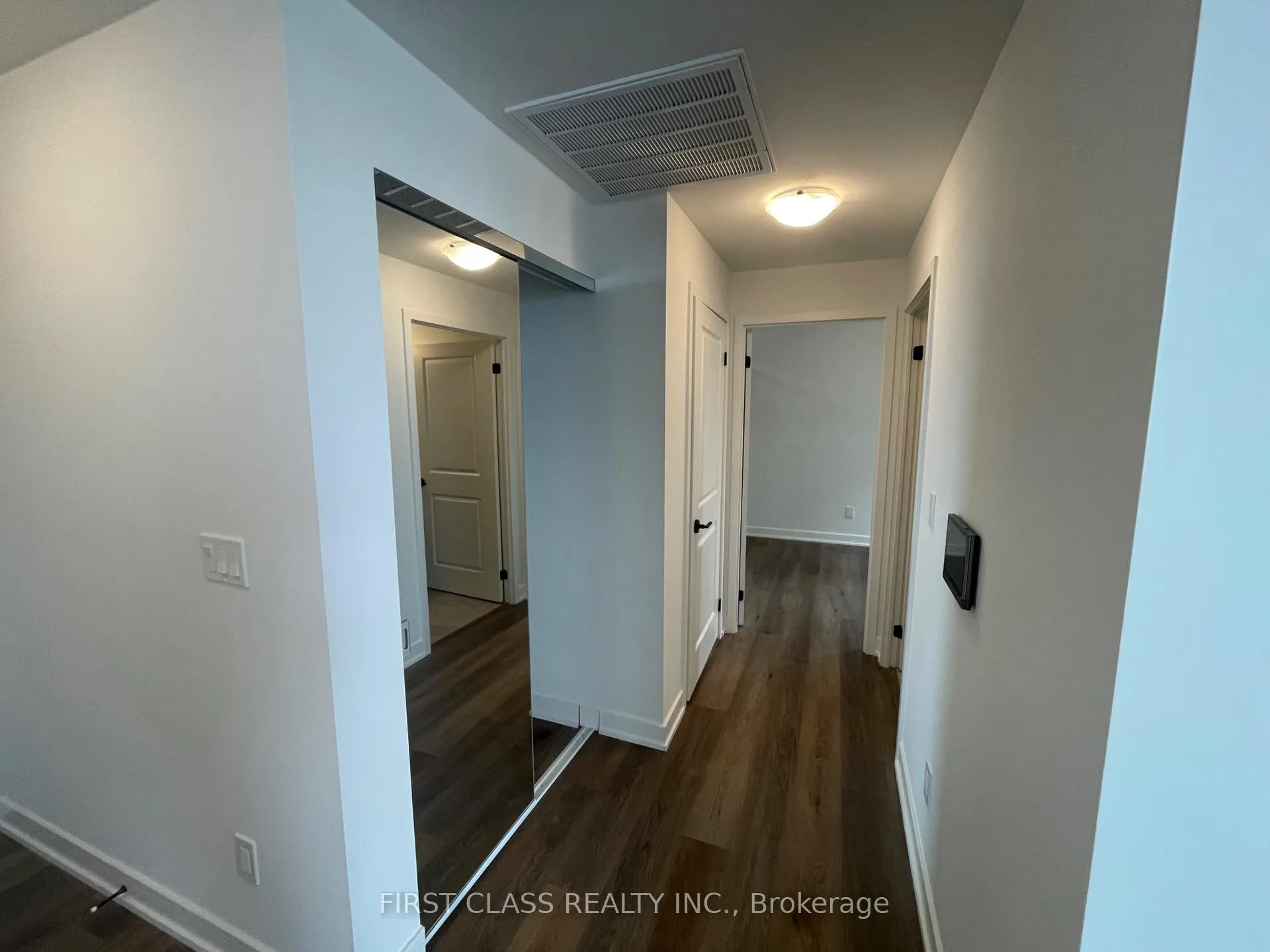 Photo 5 of Unit 2003, 2075 Lakeshore Road, Burlington, Brant — HOMEH