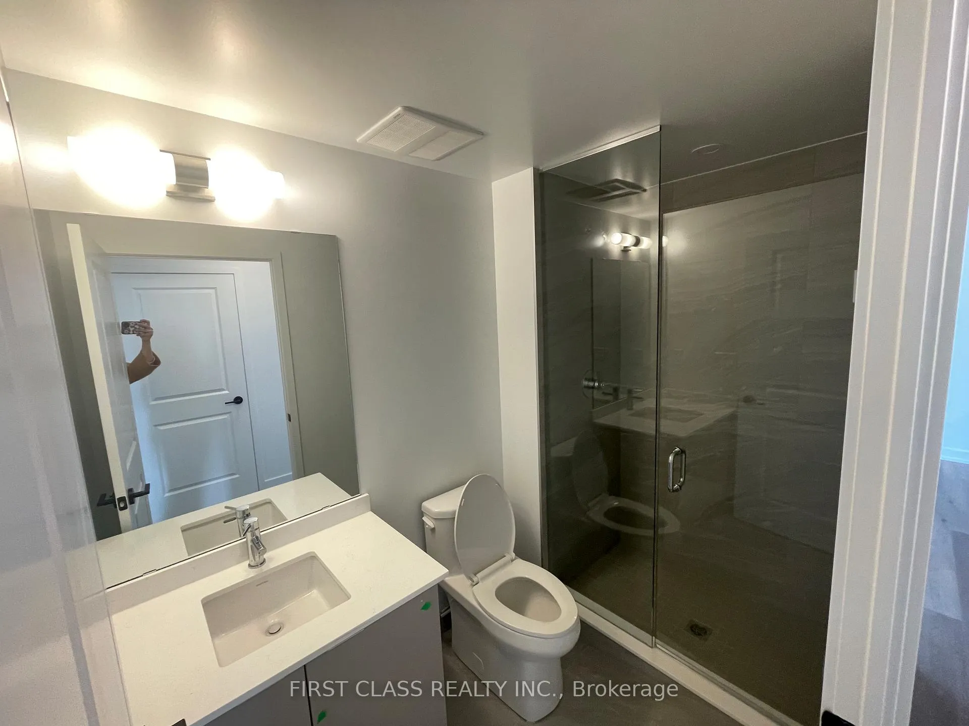 Photo 6 of Unit 2003, 2075 Lakeshore Road, Burlington, Brant — HOMEH