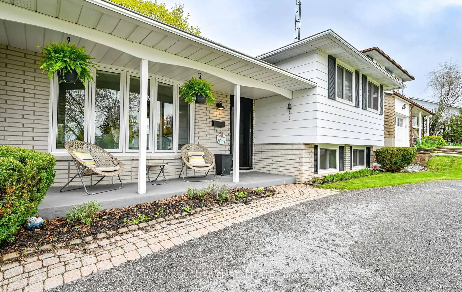 Photo 2 of 78 Crossley Drive, Port Hope — HOMEH