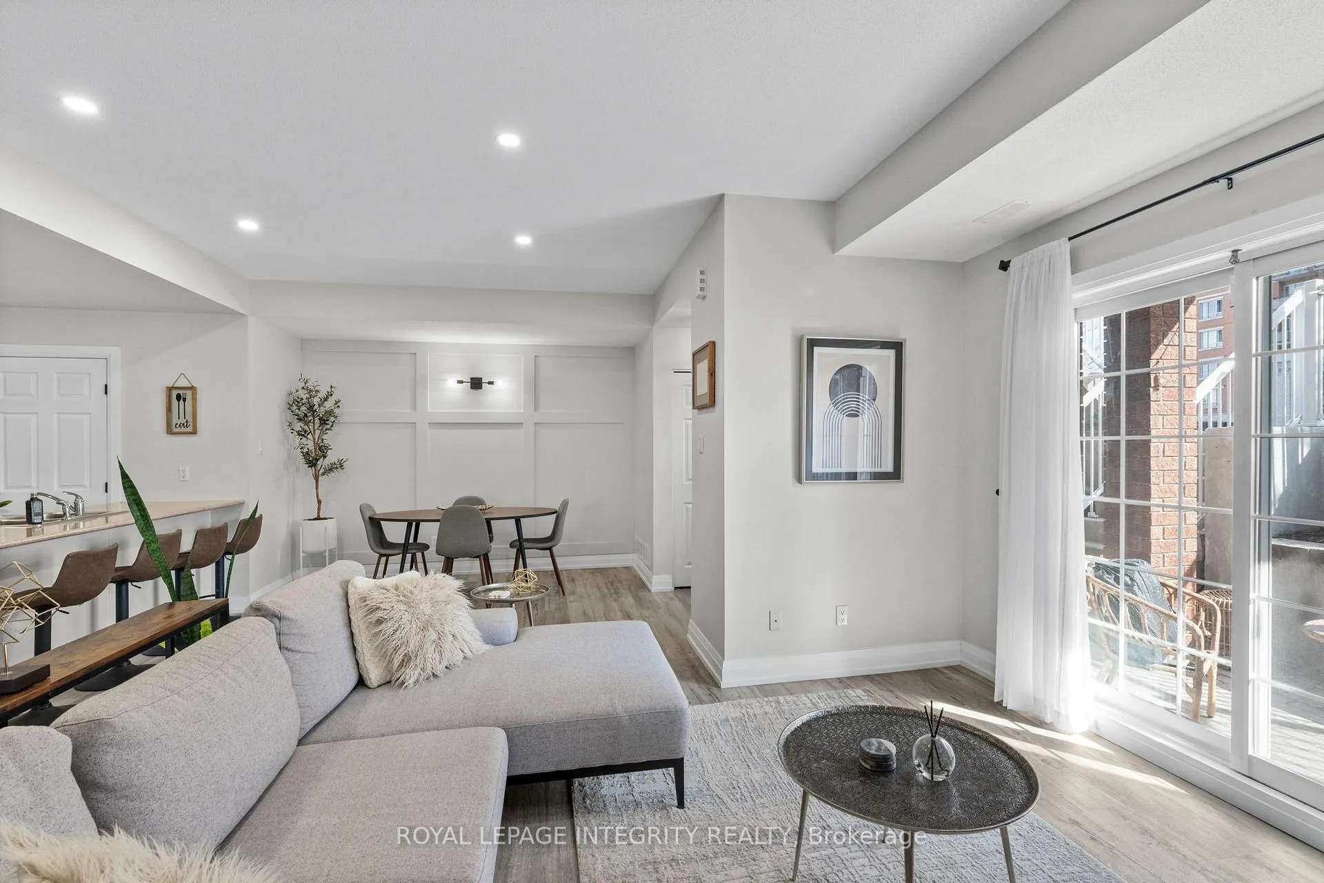 Photo 12 of Unit A, 100 Artesa Private, Ottawa, Kanata - Emerald Meadows/Trailwest — HOMEH