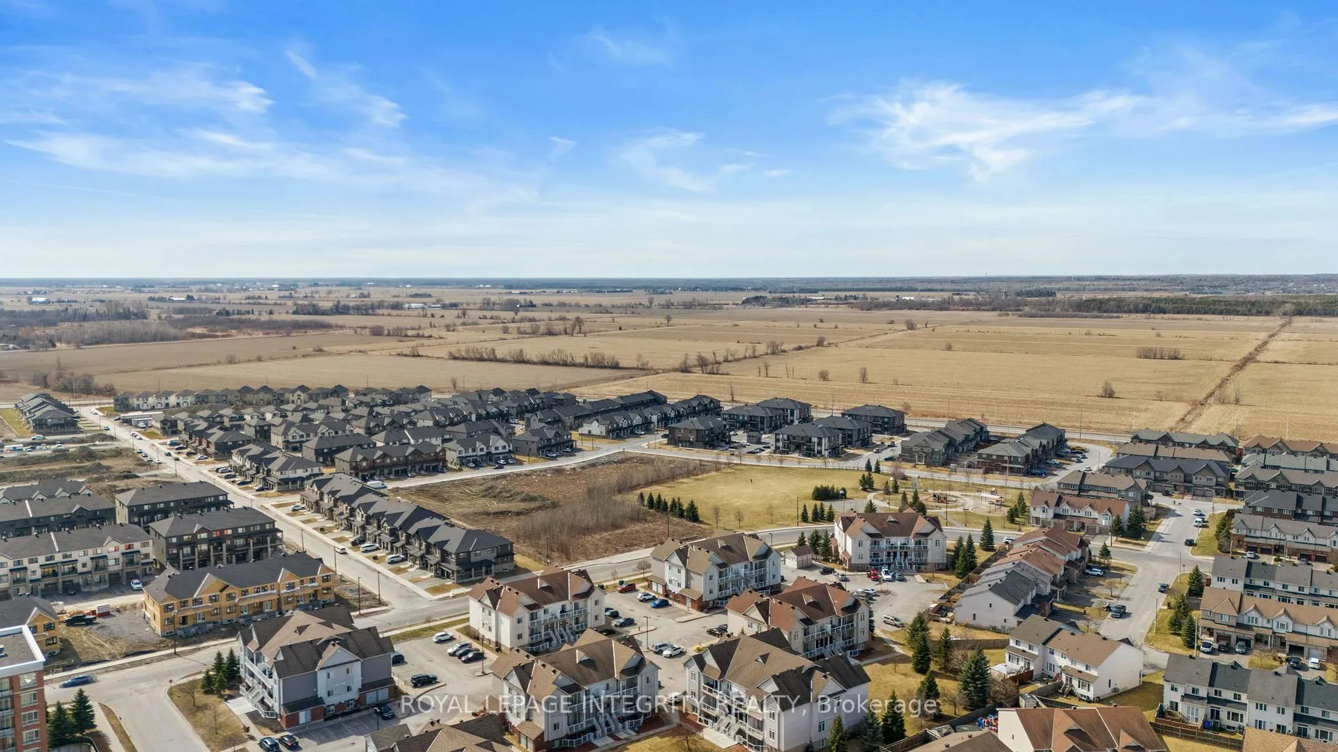 Photo 26 of Unit A, 100 Artesa Private, Ottawa, Kanata - Emerald Meadows/Trailwest — HOMEH