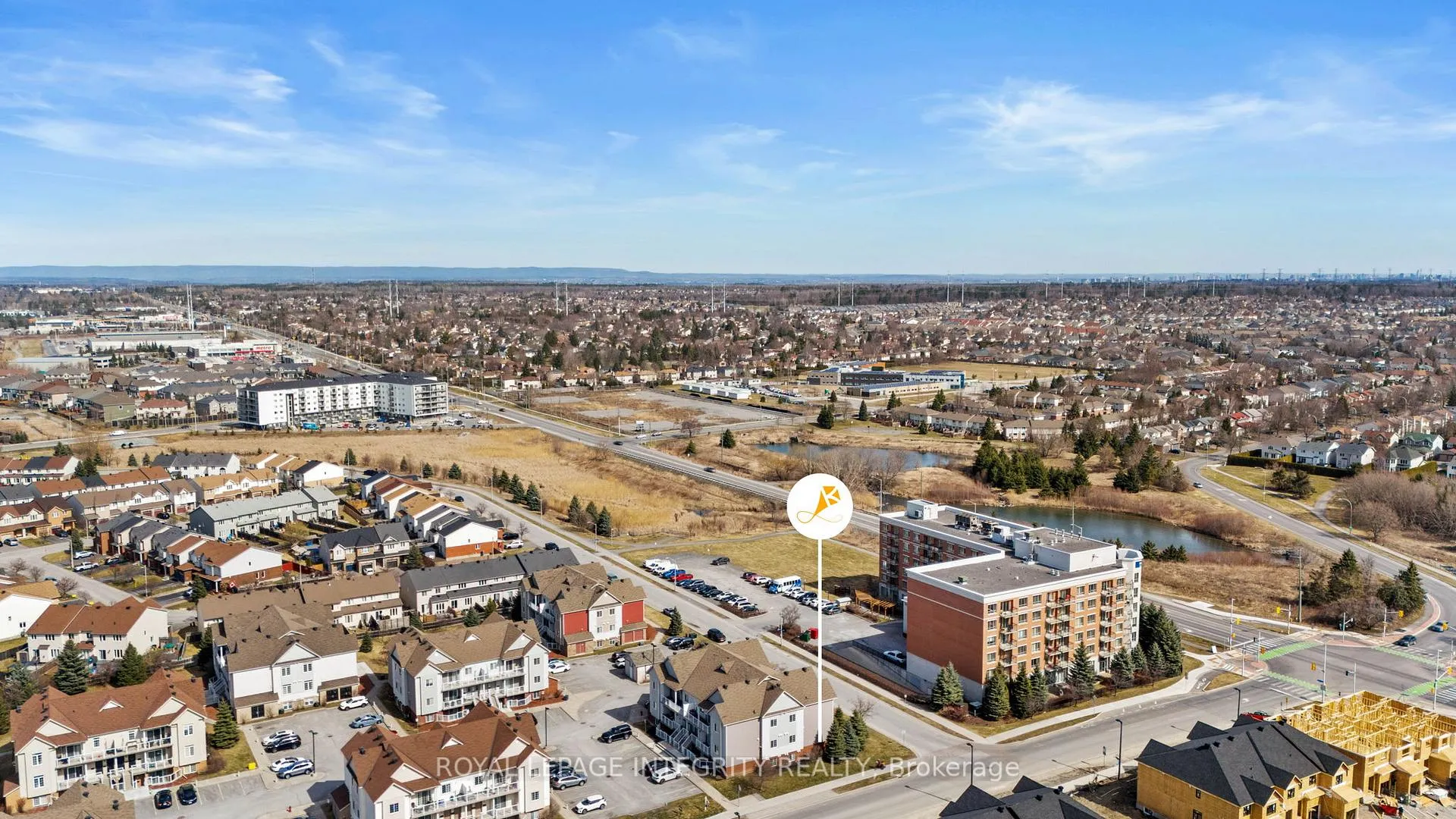 Photo 31 of Unit A, 100 Artesa Private, Ottawa, Kanata - Emerald Meadows/Trailwest — HOMEH
