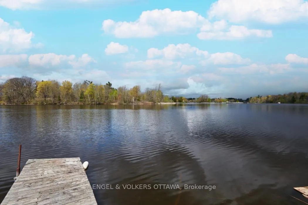 Photo 4 of 1477 Jarvis Drive, Ottawa, Cedardale — HOMEH