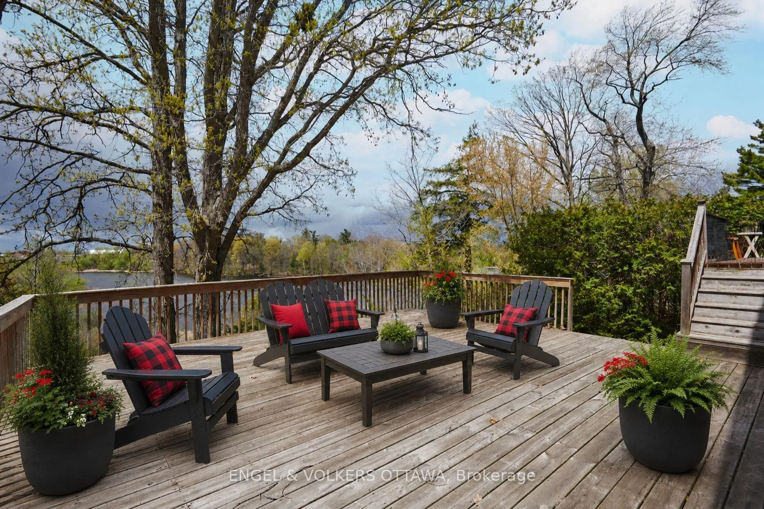 Photo 5 of 1477 Jarvis Drive, Ottawa, Cedardale — HOMEH