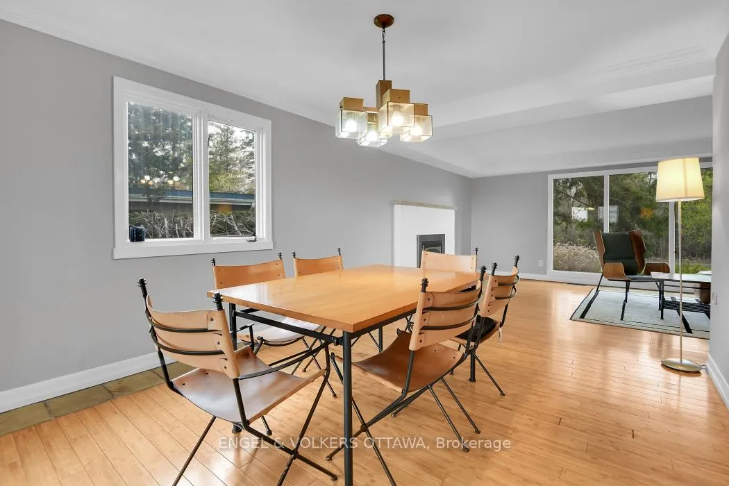 Photo 12 of 1477 Jarvis Drive, Ottawa, Cedardale — HOMEH