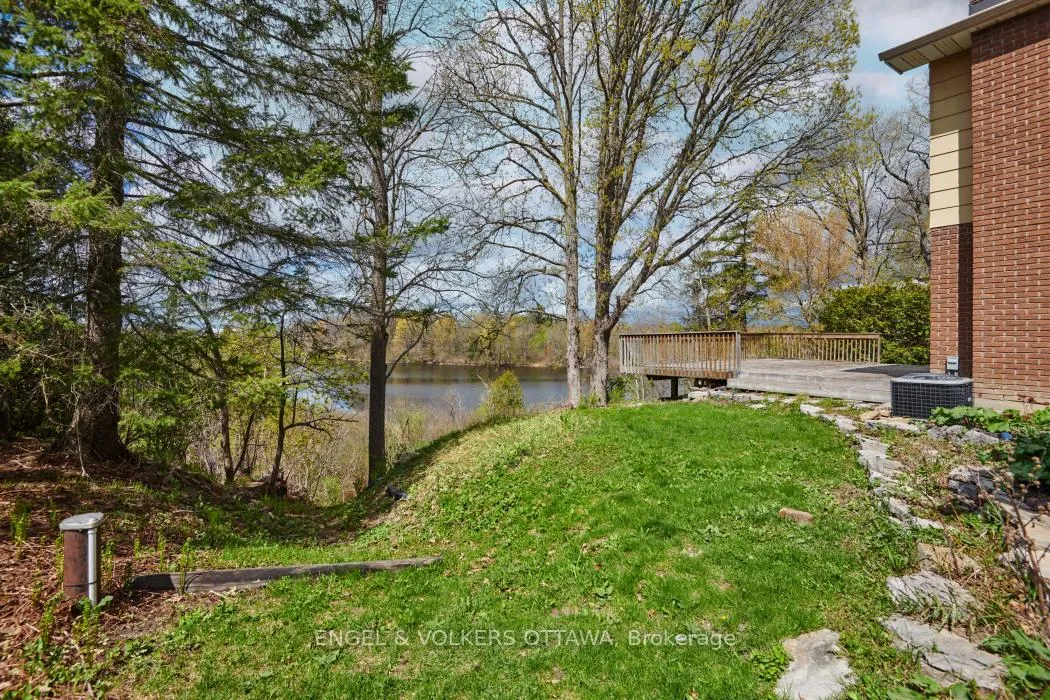 Photo 26 of 1477 Jarvis Drive, Ottawa, Cedardale — HOMEH