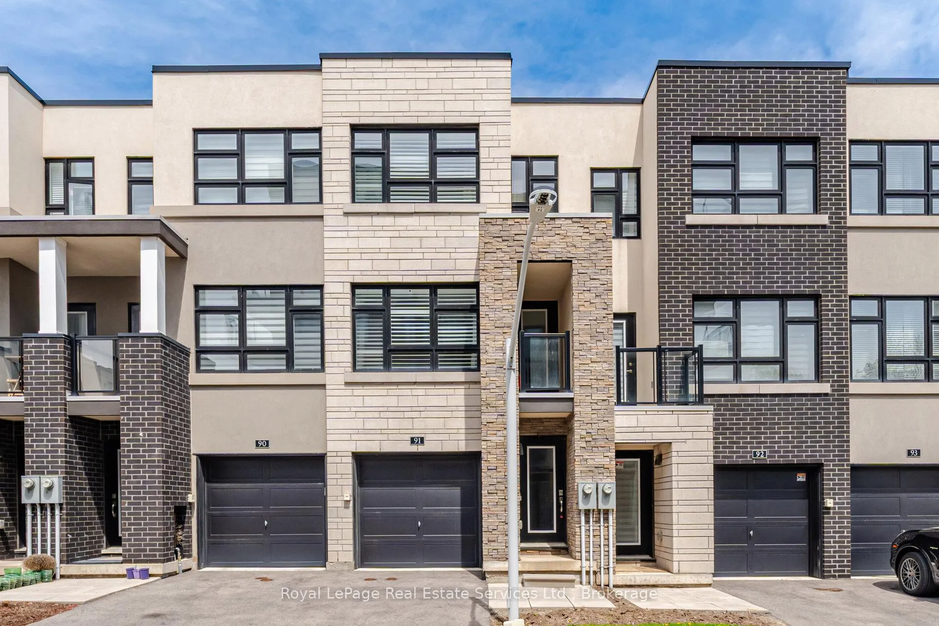 Photo 1 of Unit 91, 1121 Cooke Boulevard, Burlington, LaSalle — HOMEH