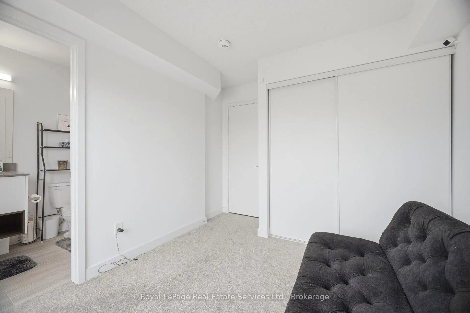 Photo 6 of Unit 91, 1121 Cooke Boulevard, Burlington, LaSalle — HOMEH