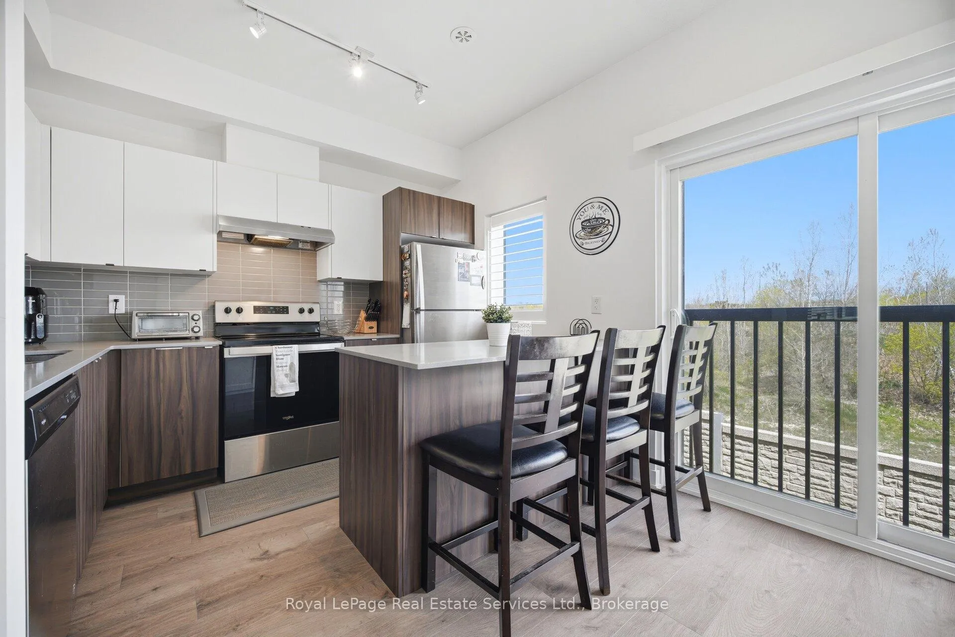 Photo 9 of Unit 91, 1121 Cooke Boulevard, Burlington, LaSalle — HOMEH