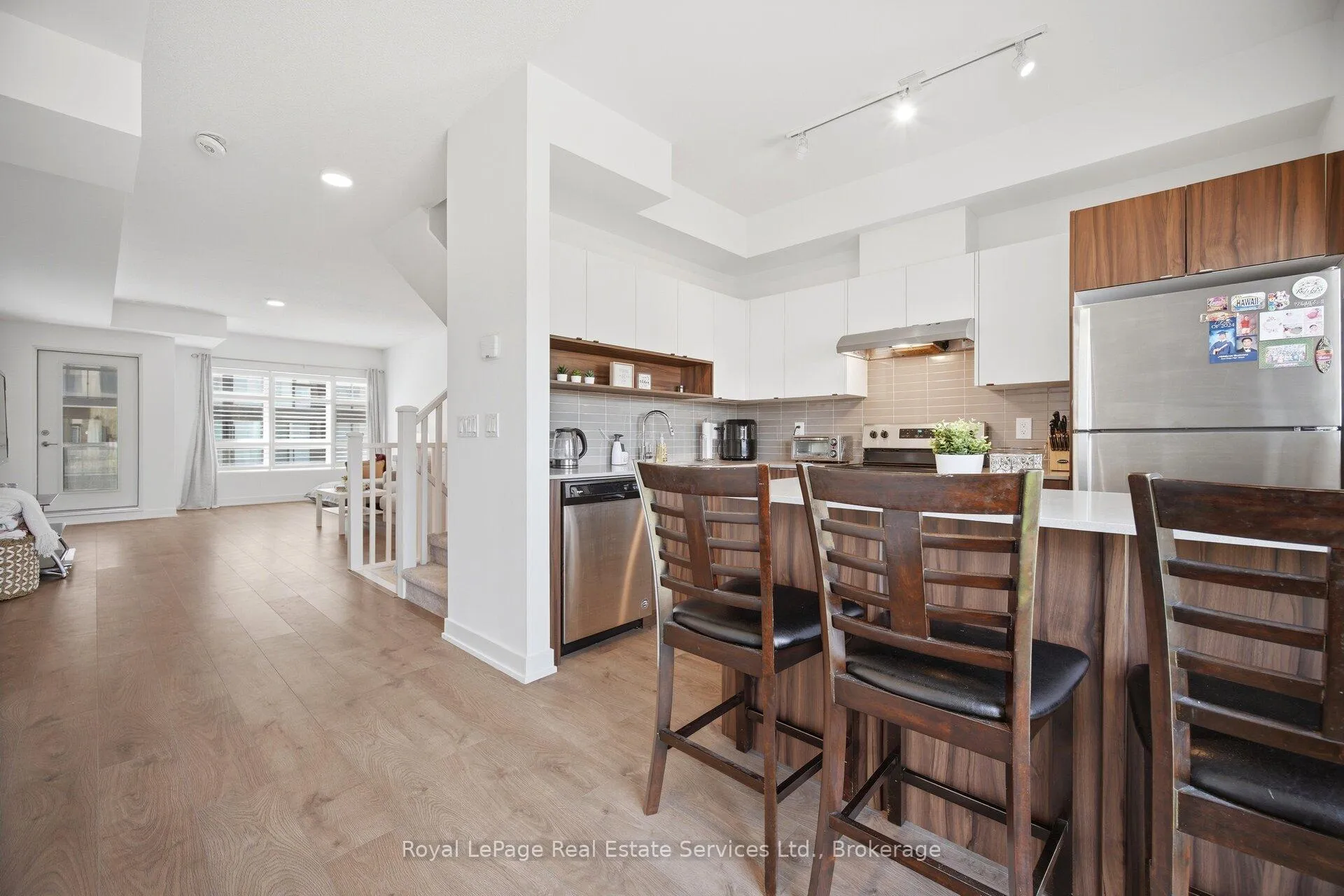 Photo 15 of Unit 91, 1121 Cooke Boulevard, Burlington, LaSalle — HOMEH