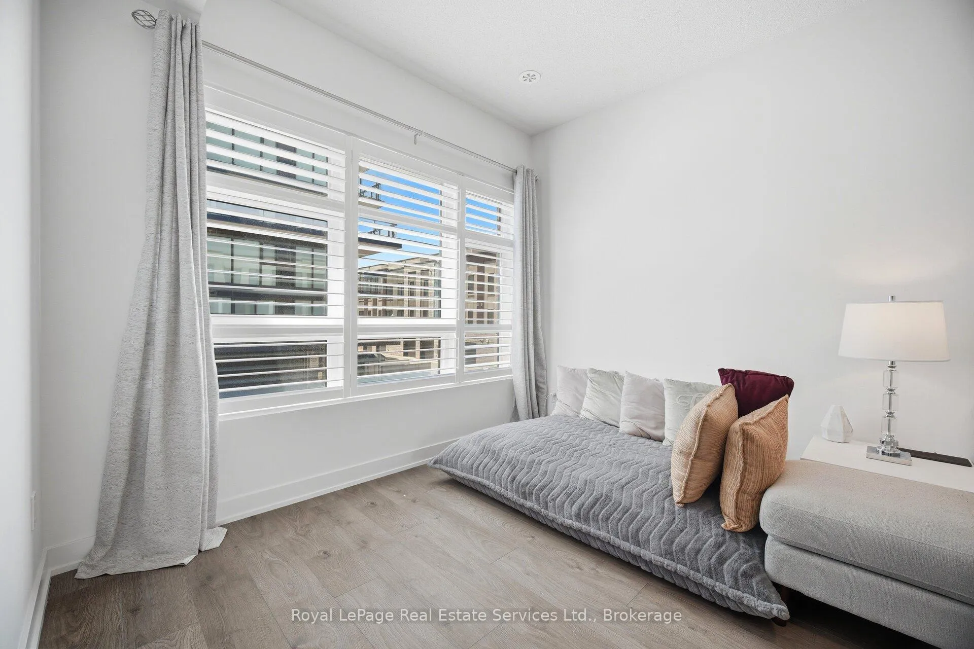 Photo 19 of Unit 91, 1121 Cooke Boulevard, Burlington, LaSalle — HOMEH