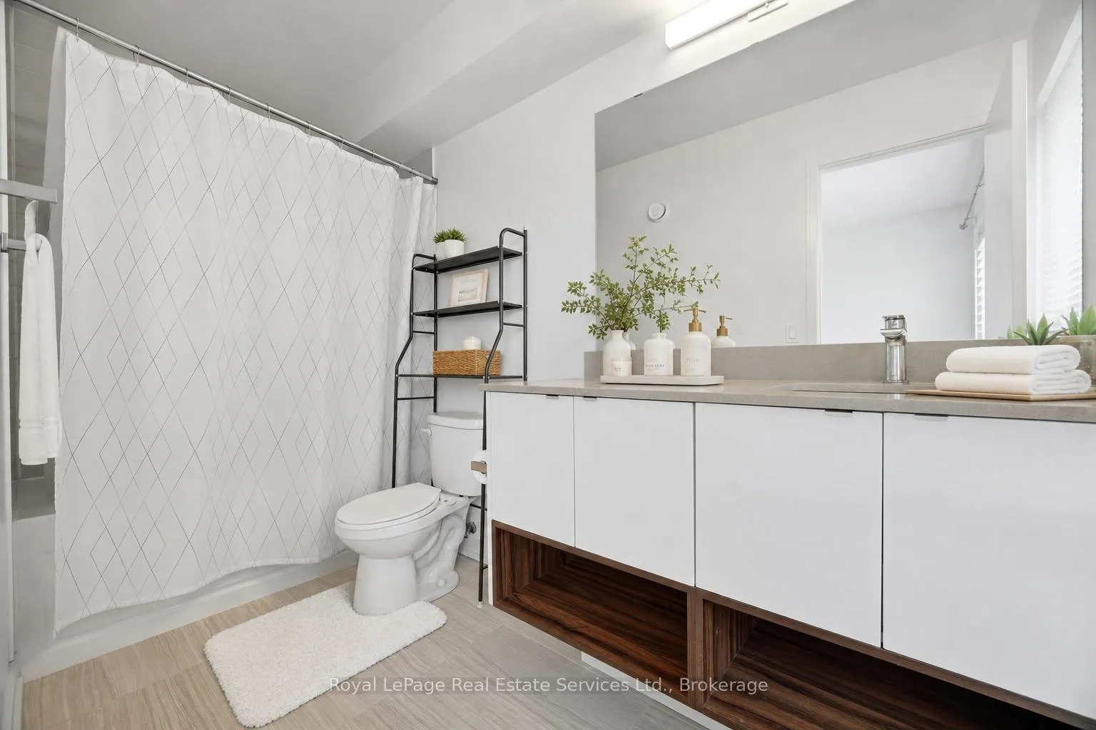 Photo 32 of Unit 91, 1121 Cooke Boulevard, Burlington, LaSalle — HOMEH
