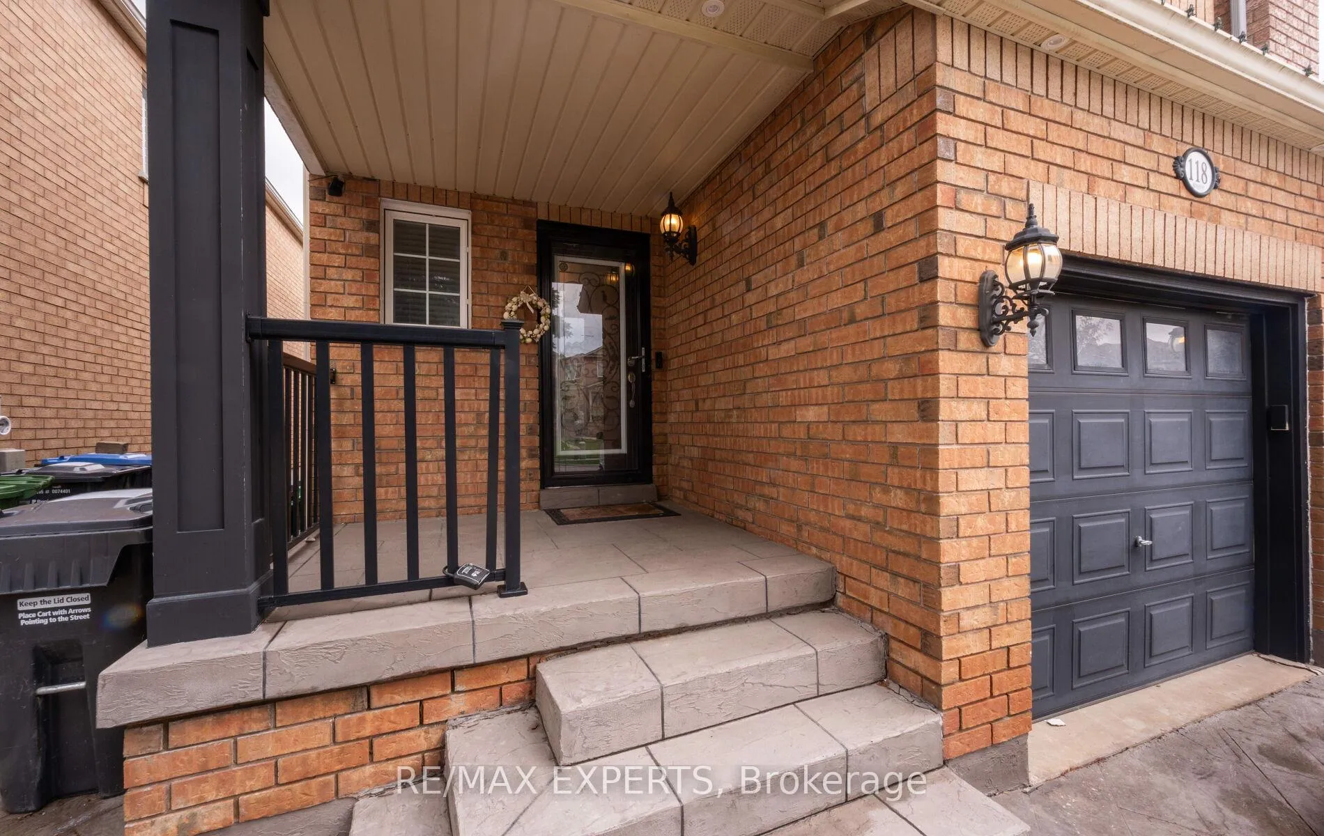 Photo 3 of 118 Senator Way, Caledon, Bolton North — HOMEH