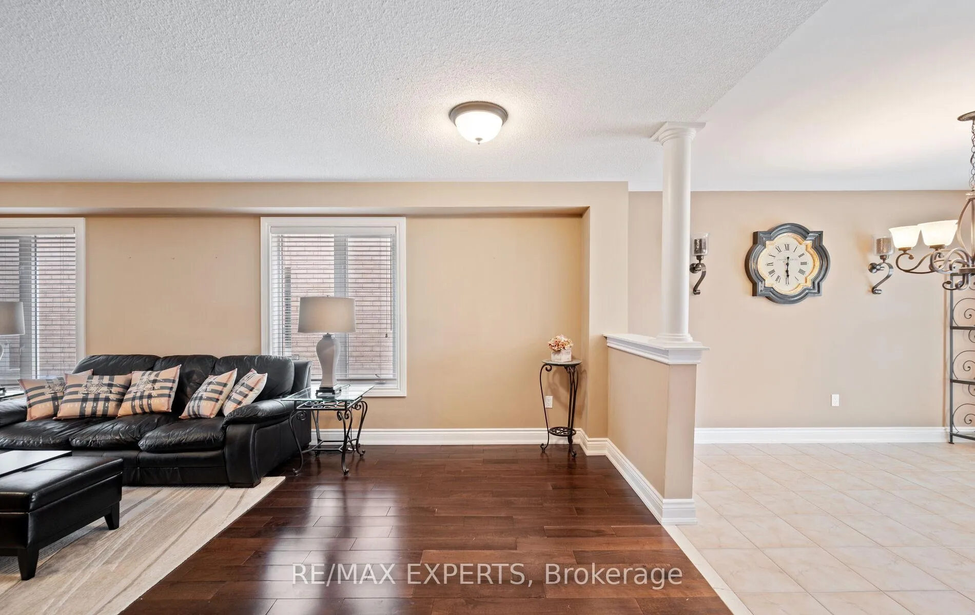 Photo 12 of 118 Senator Way, Caledon, Bolton North — HOMEH