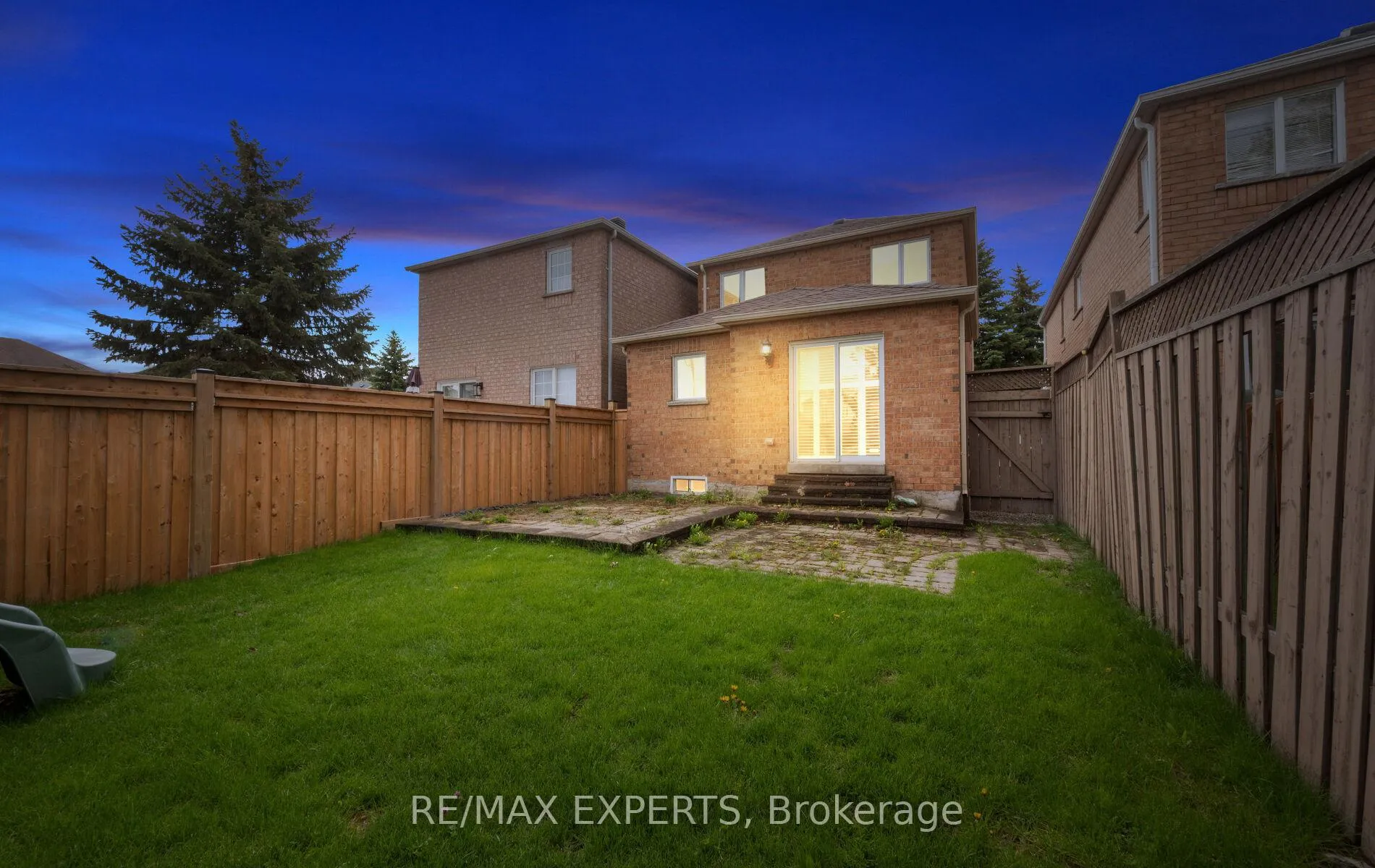 Photo 47 of 118 Senator Way, Caledon, Bolton North — HOMEH