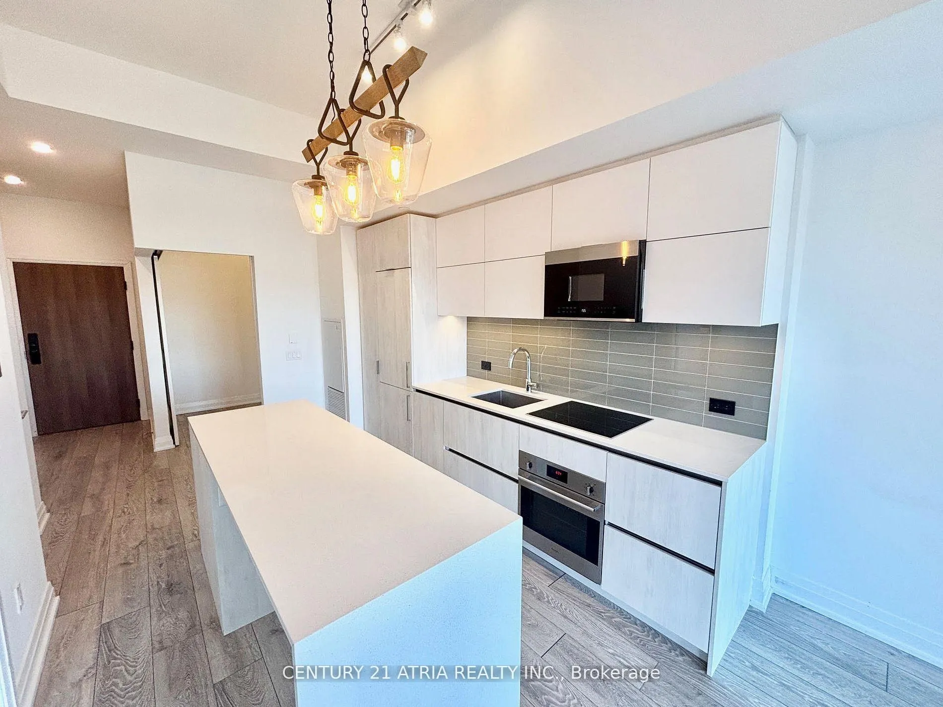 Photo 7 of Unit 712, 21 Park Street E, Mississauga, Port Credit — HOMEH