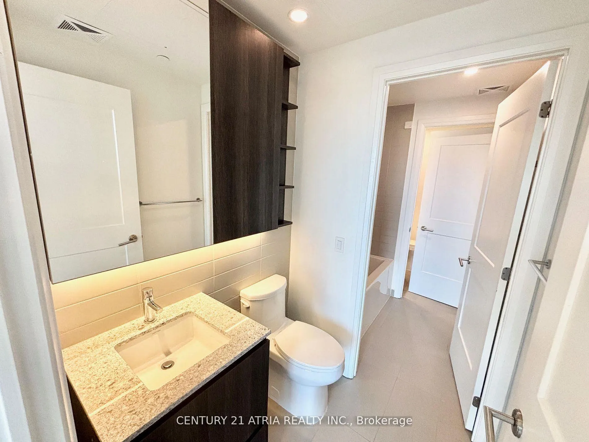 Photo 16 of Unit 712, 21 Park Street E, Mississauga, Port Credit — HOMEH