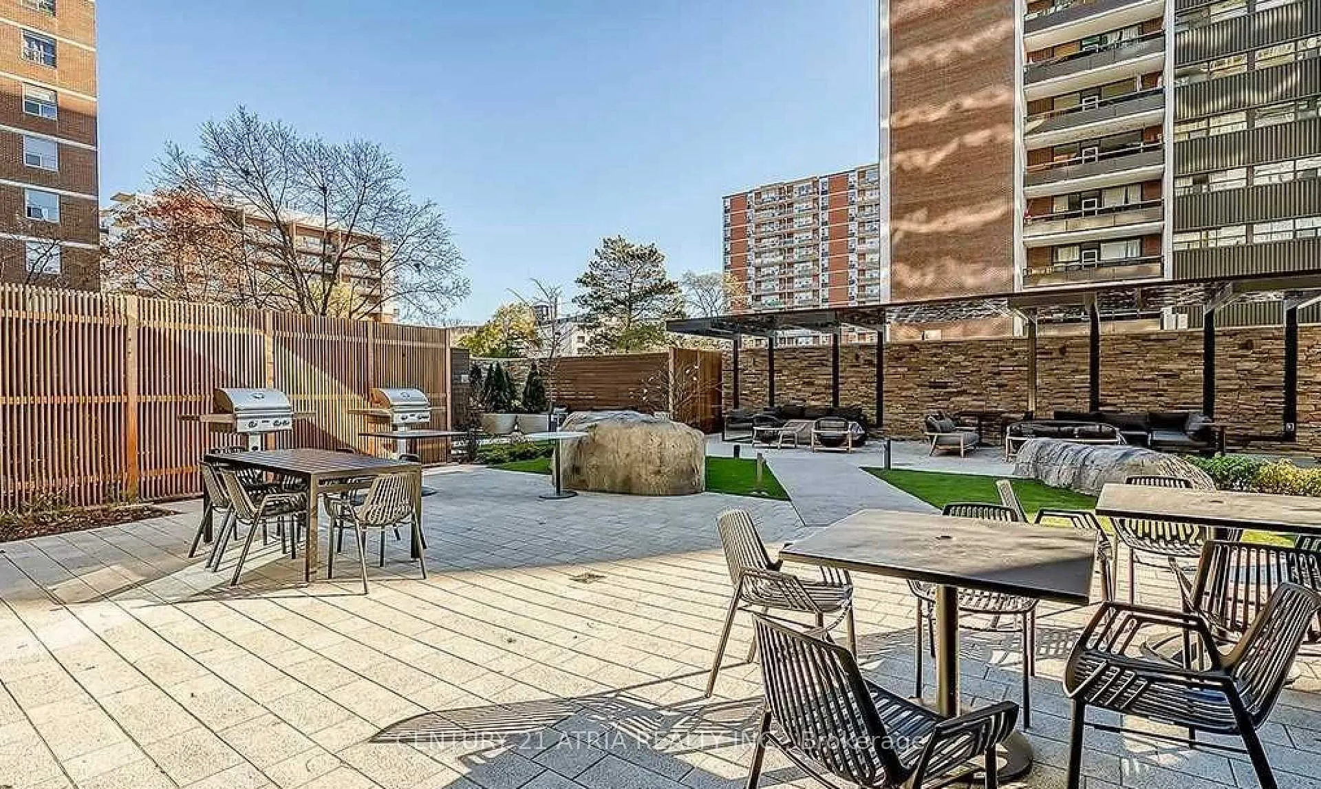 Photo 27 of Unit 712, 21 Park Street E, Mississauga, Port Credit — HOMEH