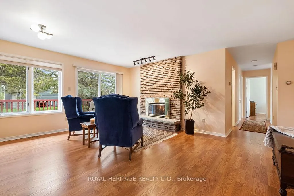 Photo 12 of 23 Juniper Court, Kawartha Lakes, Bobcaygeon — HOMEH