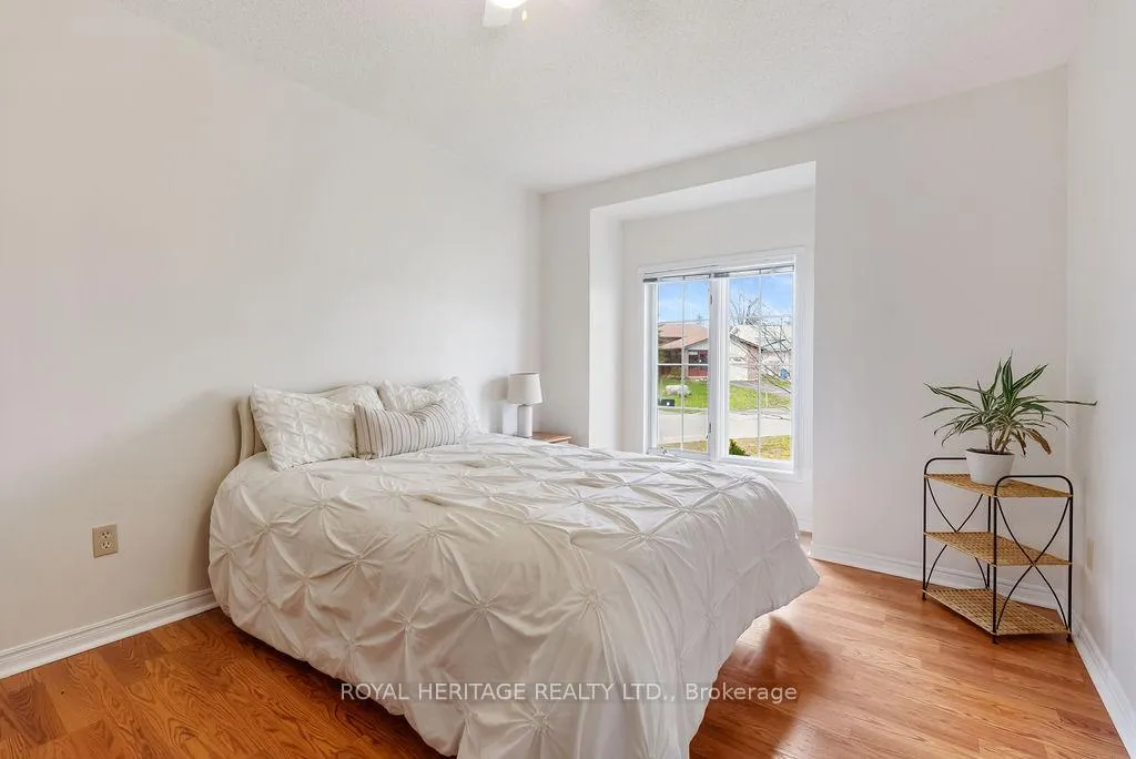 Photo 16 of 23 Juniper Court, Kawartha Lakes, Bobcaygeon — HOMEH