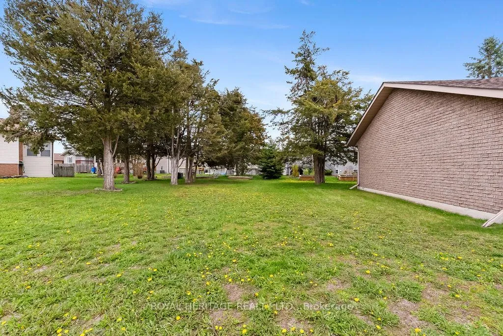 Photo 40 of 23 Juniper Court, Kawartha Lakes, Bobcaygeon — HOMEH