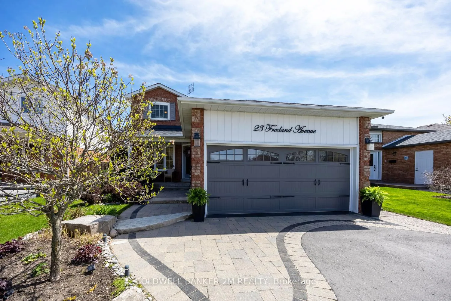 Photo 2 of 23 Freeland Avenue, Clarington, Bowmanville — HOMEH