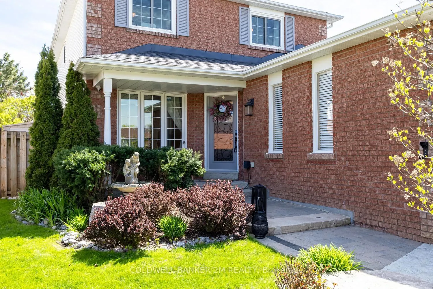 Photo 3 of 23 Freeland Avenue, Clarington, Bowmanville — HOMEH