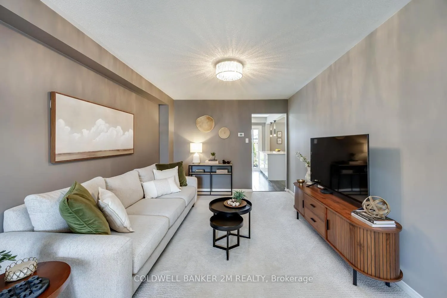 Photo 9 of 23 Freeland Avenue, Clarington, Bowmanville — HOMEH