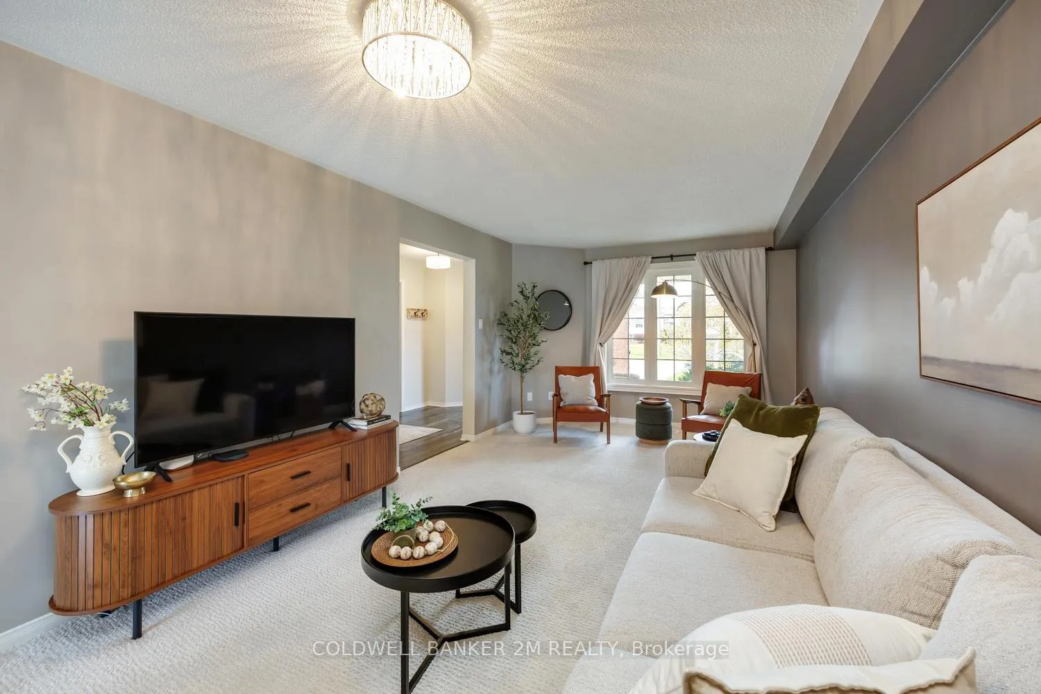 Photo 11 of 23 Freeland Avenue, Clarington, Bowmanville — HOMEH