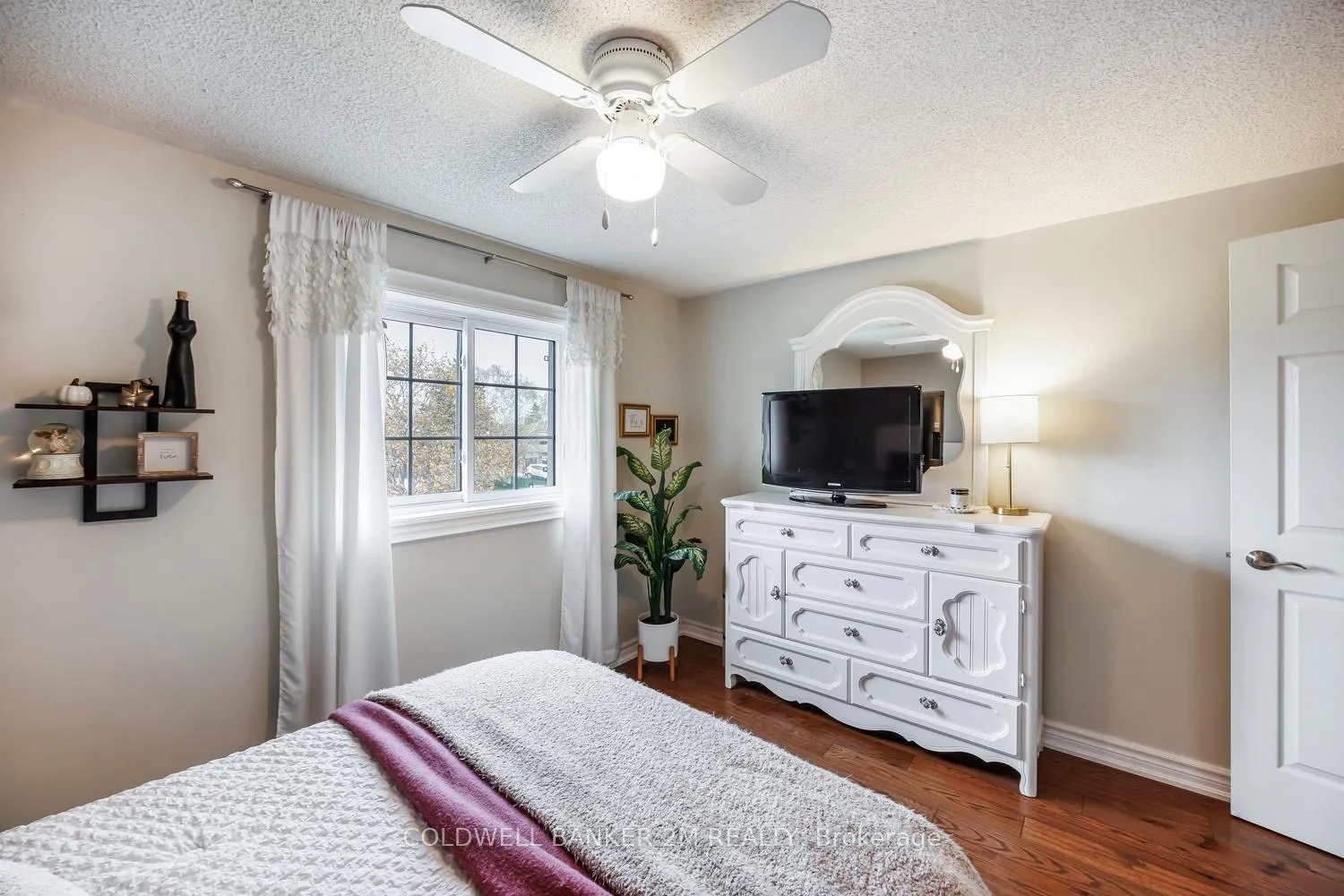 Photo 32 of 23 Freeland Avenue, Clarington, Bowmanville — HOMEH